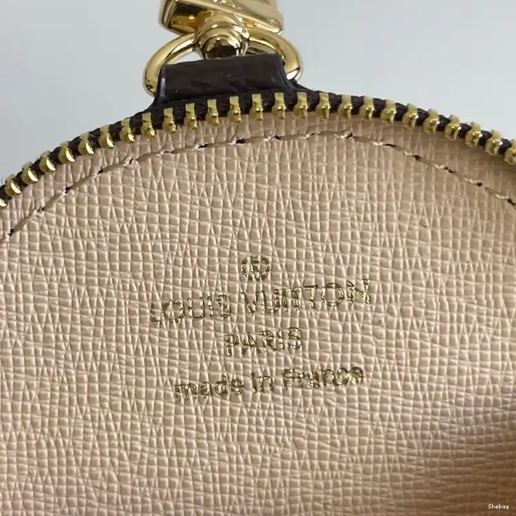 2301DJ0004 Bag LV 0711